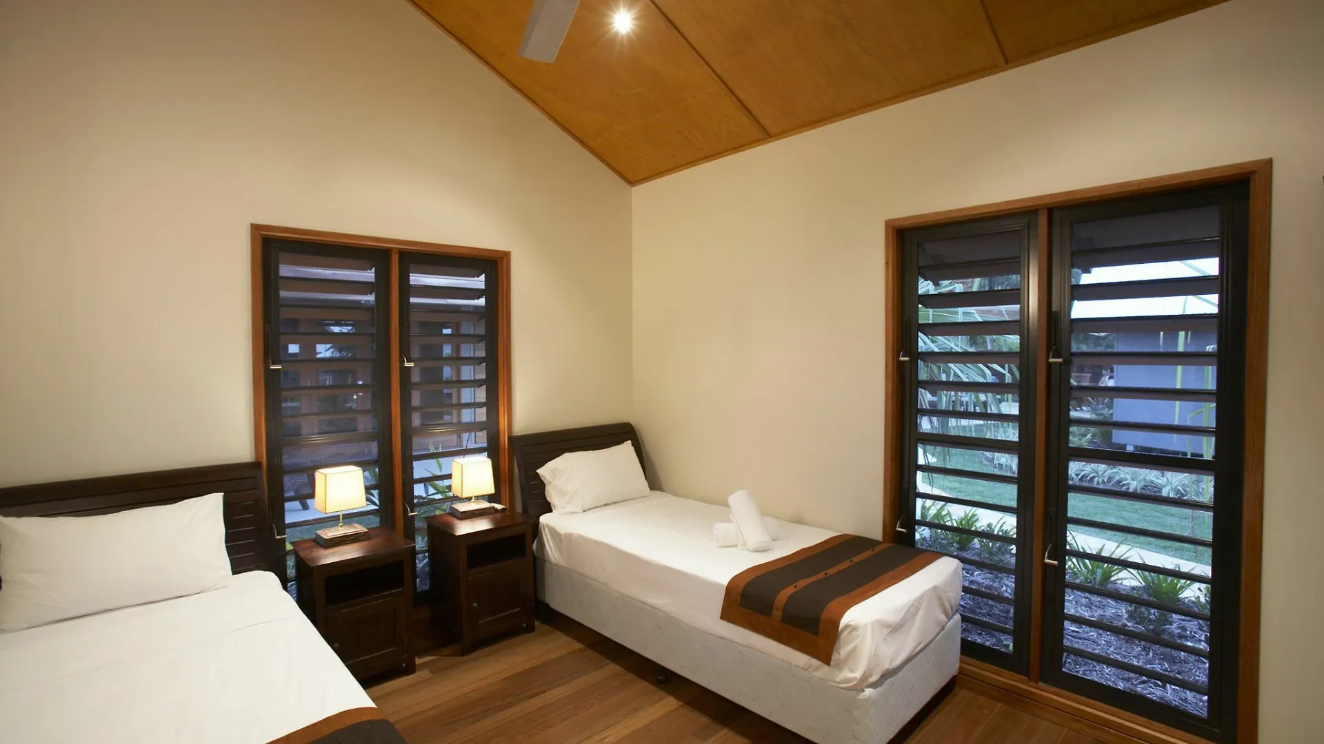 Pure Magnetic Villa 10 Nelly Bay Australia